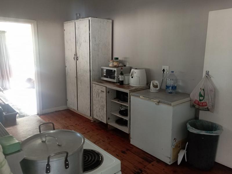 To Let 5 Bedroom Property for Rent in West Hill Eastern Cape